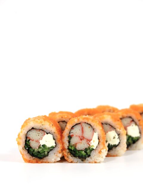 California with crab in masago (Калифорния с крабом в икре масаго)