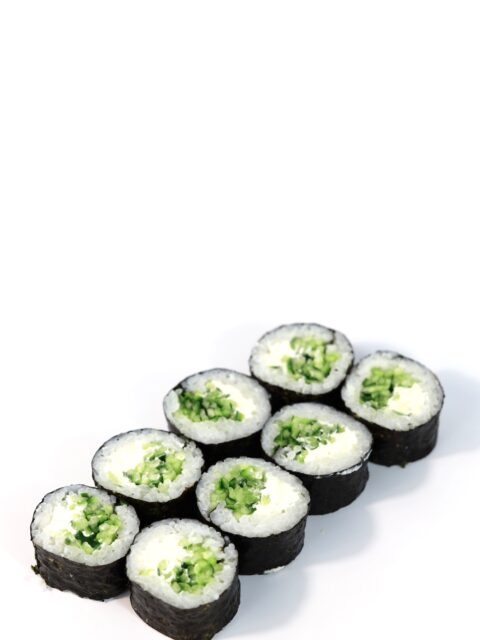 Philly Cucumber Maki (Маки фила с огурцом)